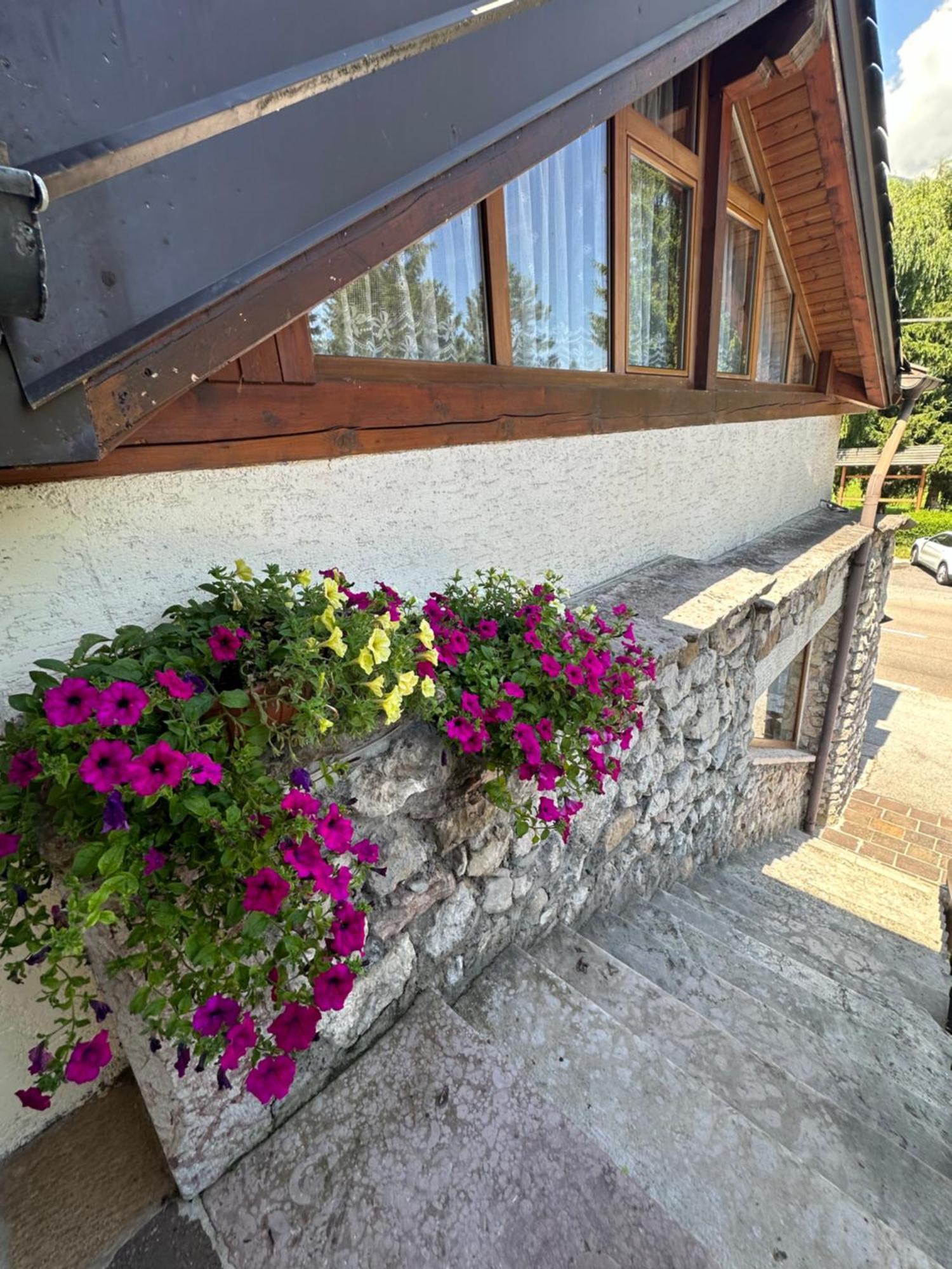 Hotel Belfort Spormaggiore Exterior photo